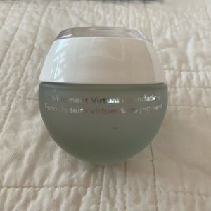 Becca Zero No Pigment Foundation